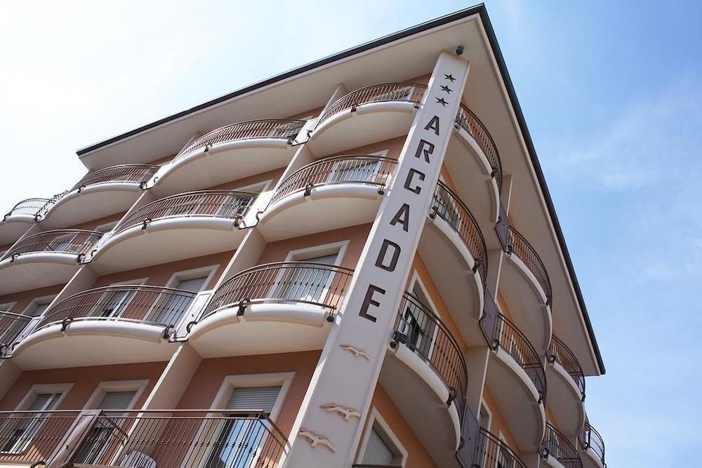 Hotel Arcade Rimini Exterior foto