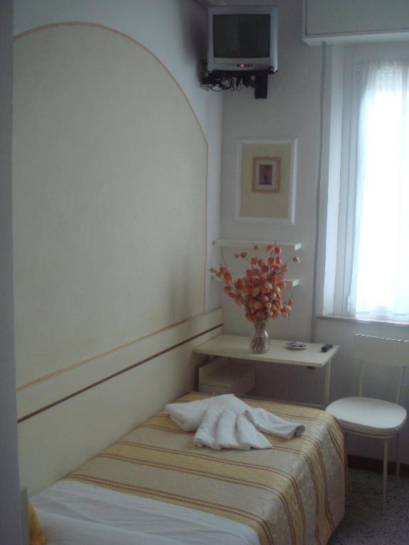 Hotel Arcade Rimini Cameră foto